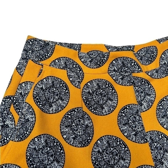 Ann Taylor Mustard Yellow Medallion Print Dressy Casual  Drape Short Size 2 - Picture 9 of 16